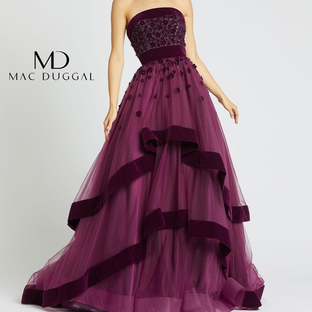 Mac Duggal Plum Velvet Trim 3D Floral Gown - US 4 - Picture 1 of 15